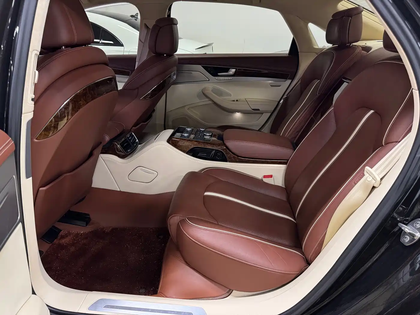 Audi A8 2013 A8L 45 TFSI quattro Exclusive фото 52