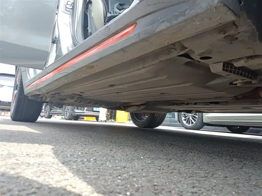 Lynk & Co 02 2018 Model 1.5T DCT 2WD Yao Pro Edition China V фото 21