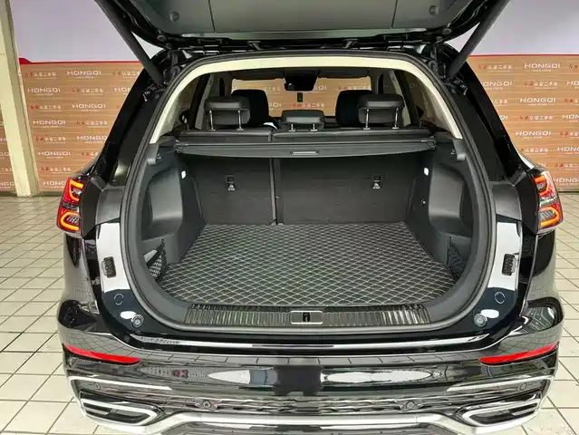 Hongqi HS5 2023 2.0T AWD Flag Enjoy Pro Edition — фото 5