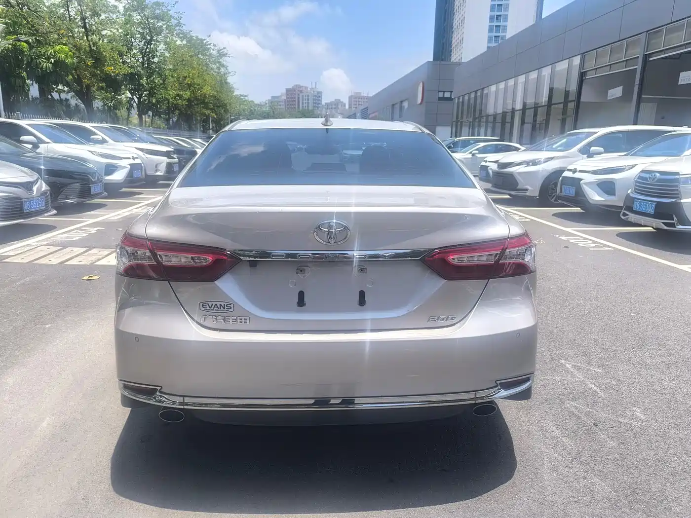 Toyota Camry 2023 2.0G Luxury Edition фото 8