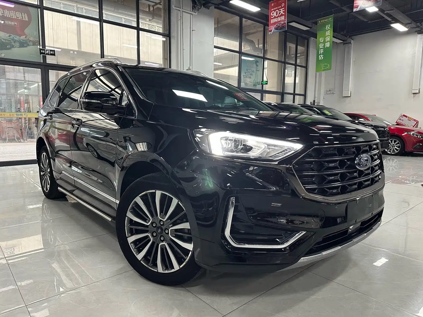 Фото 3 - Ford Edge