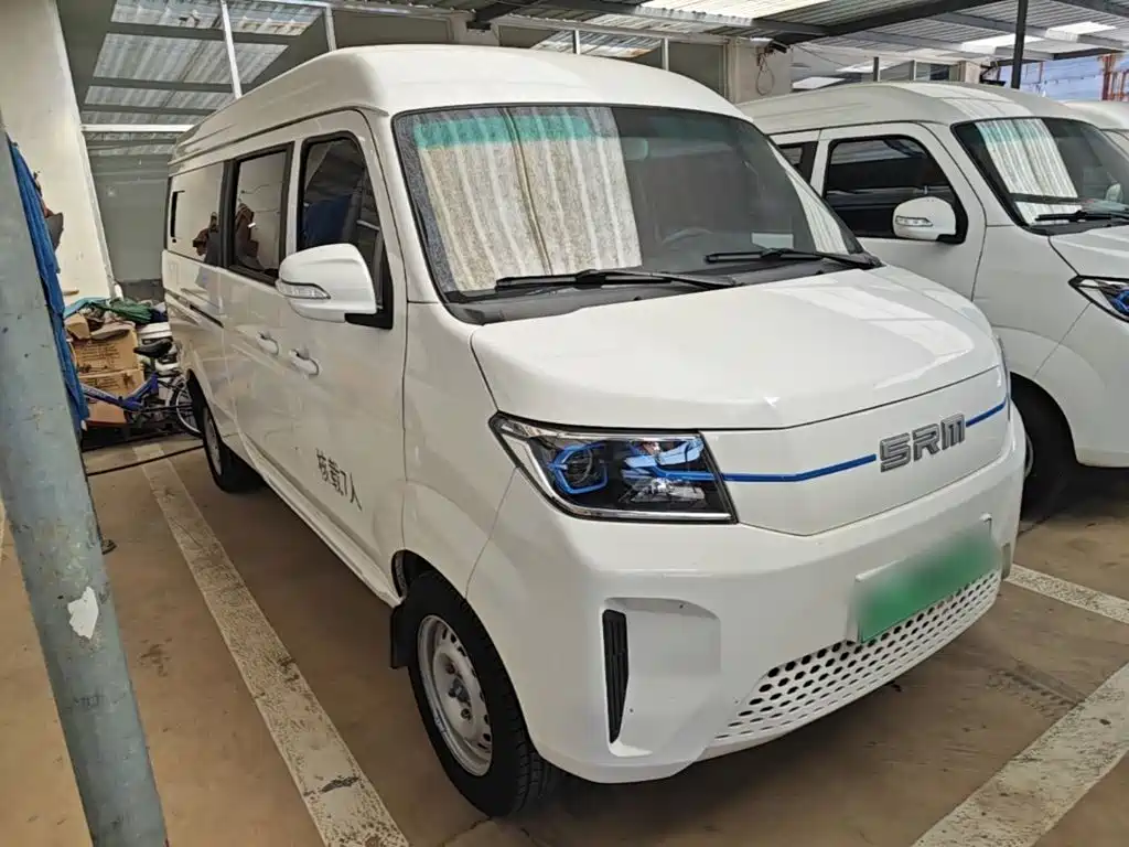 SRM Xinyuan Good Luck 2024 2023 Standard Passenger Vehicle
