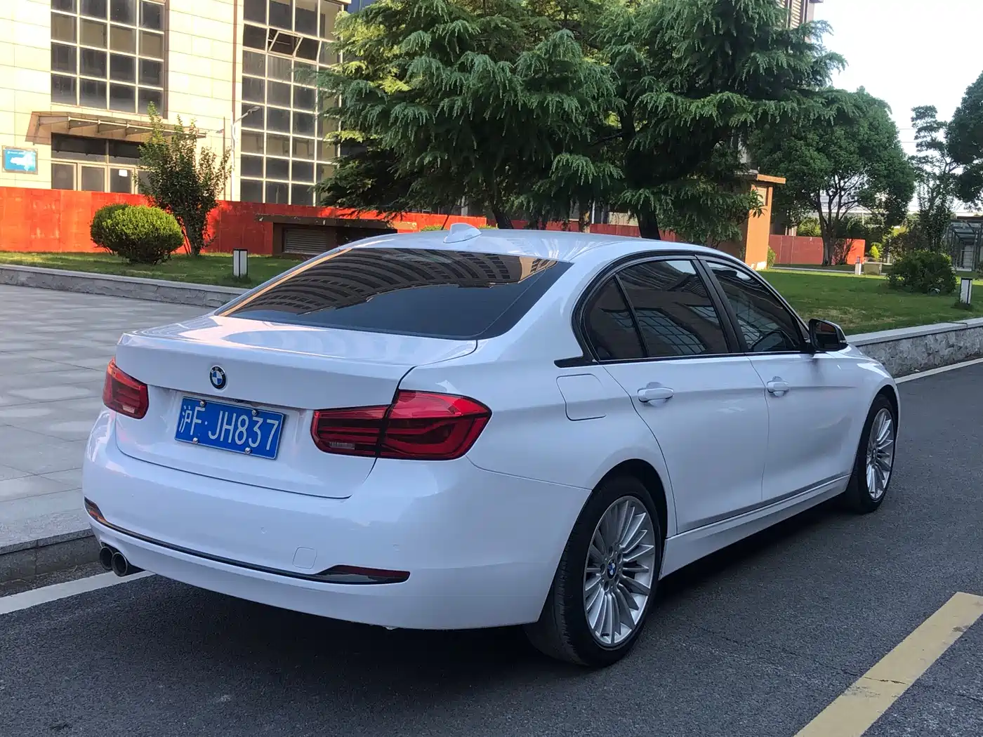 BMW 3 Series 2018 320Li Fashion Style фото 4
