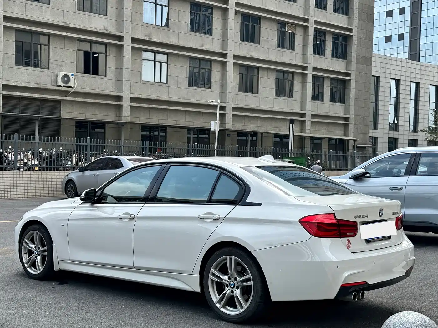 BMW 3 Series 2019 320Li M Luxury Package фото 13