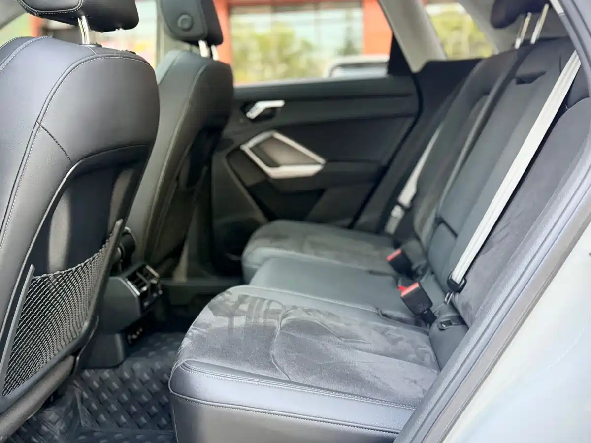 Audi Q3 2023 35 TFSI Fashion Dynamic (1.4T) фото 11