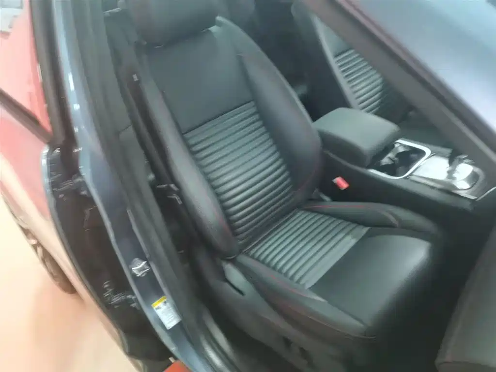 Land Rover Discovery Sport 2020 249PS R-Dynamic Performance Tech 5-seater фото 25