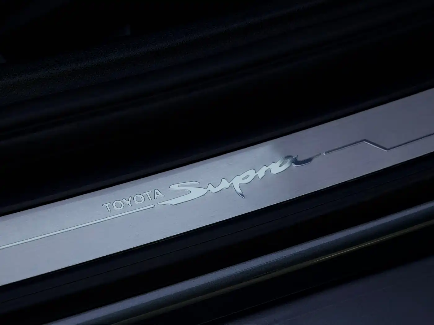 Photo 18 - Toyota Supra