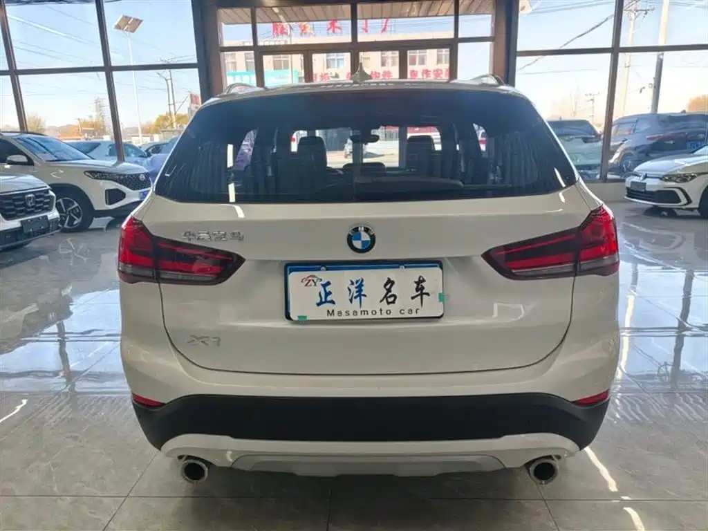 BMW X1 2022 sDrive20Li Fashion фото 5