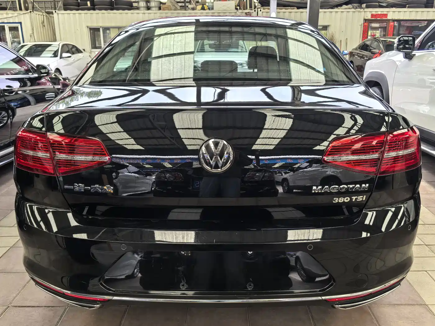 Volkswagen Magotan 2017 380TSI DSG Luxury фото 3