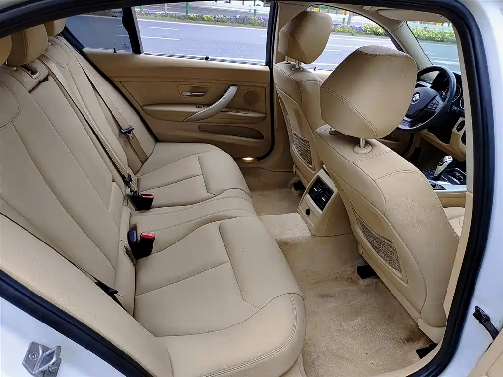 BMW 3 Series 2014 320Li Fashion фото 11
