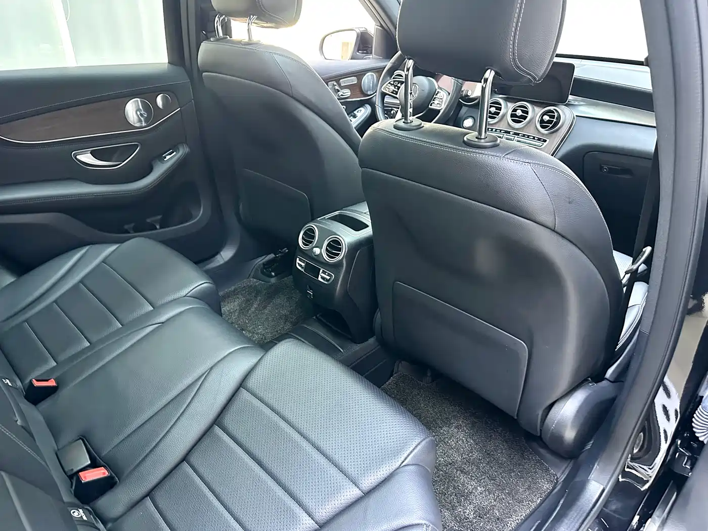 Mercedes-Benz GLC 2020 Facelift GLC 300 L 4MATIC Luxury фото 12