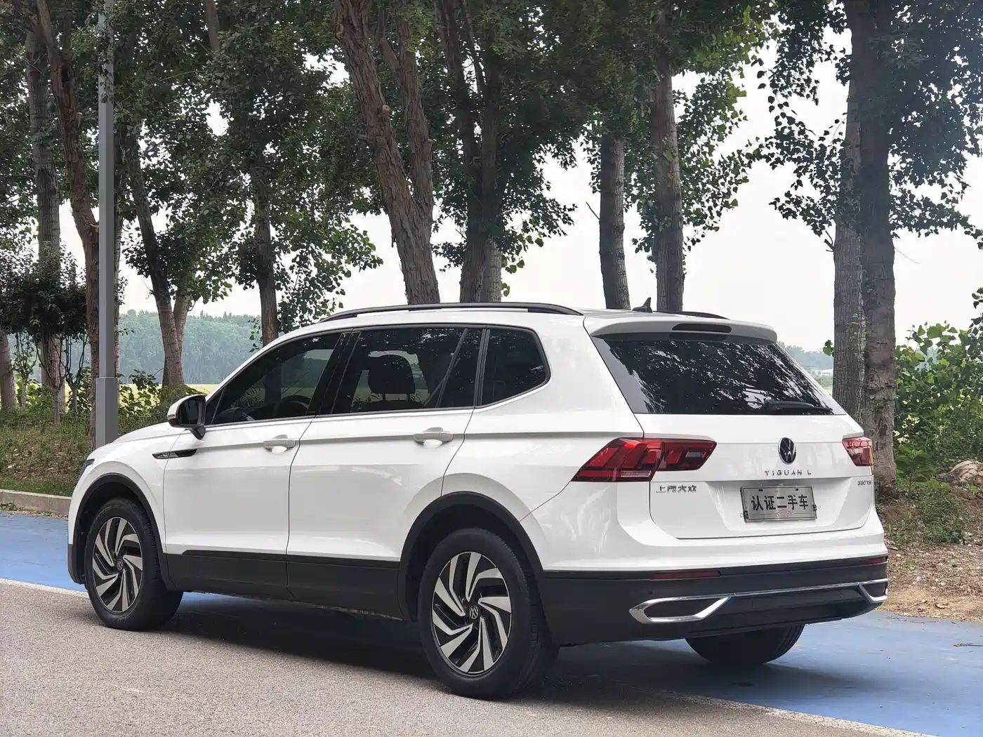 Фото 7 - Volkswagen Tiguan L