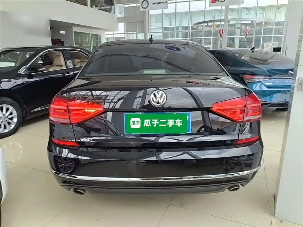 Volkswagen Passat 2017 330TSI DSG Prestige фото 6