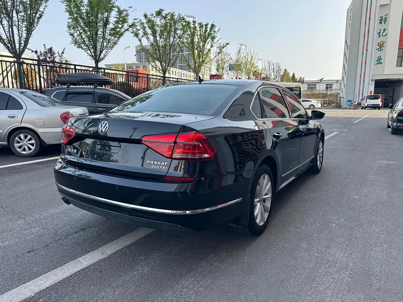 Volkswagen Passat 2017 280TSI DSG Prestige фото 4