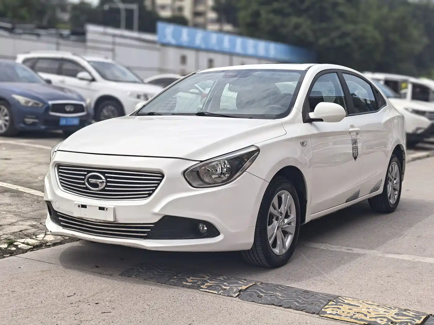 GAC Trumpchi Trumpchi GA3 2014 2013 1.6L Auto Luxury ESP Edition