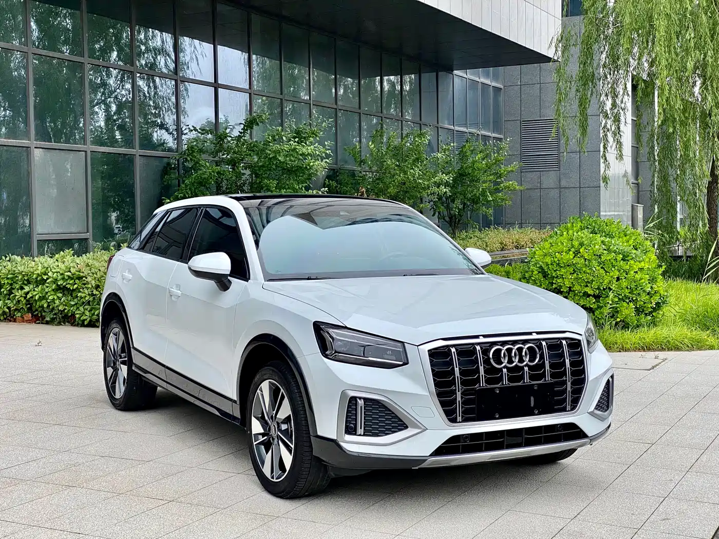 Audi Q2L 2022 35 TFSI Fashion Elegance фото 3