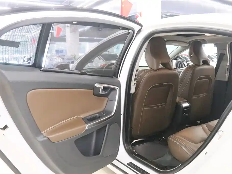 Volvo S60 Plug-in Hybrid 2018 2018 S60L T6 Twin Engine Hybrid