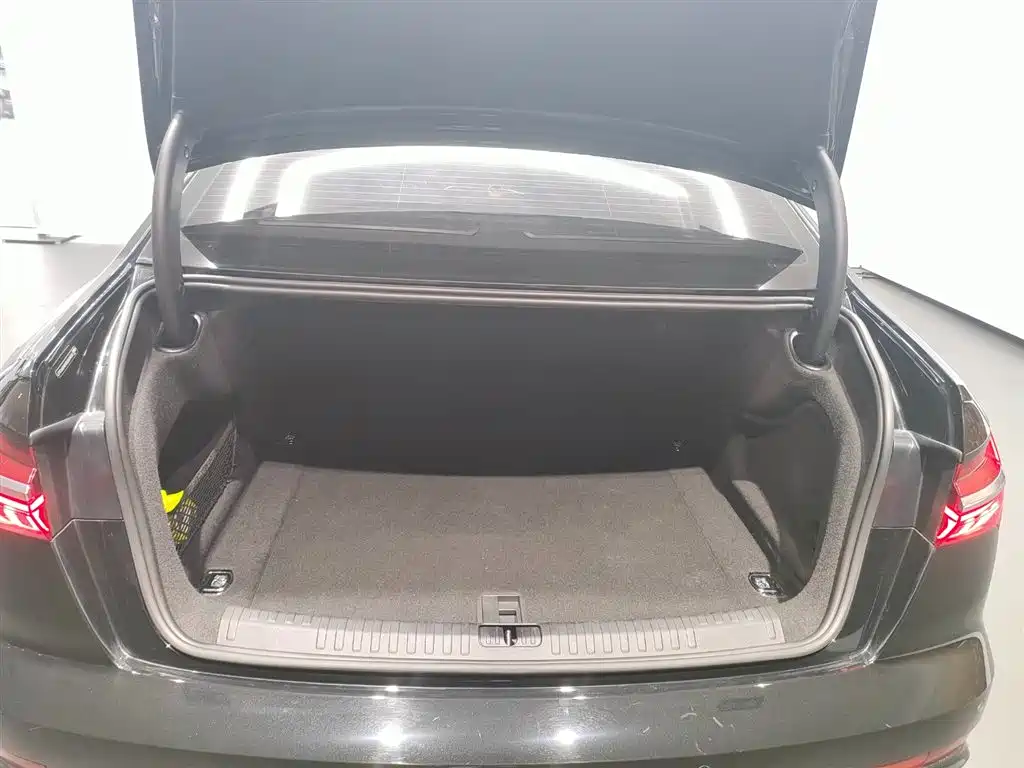 Audi A6L 2024 45 TFSI quattro Premium Dynamic фото 9