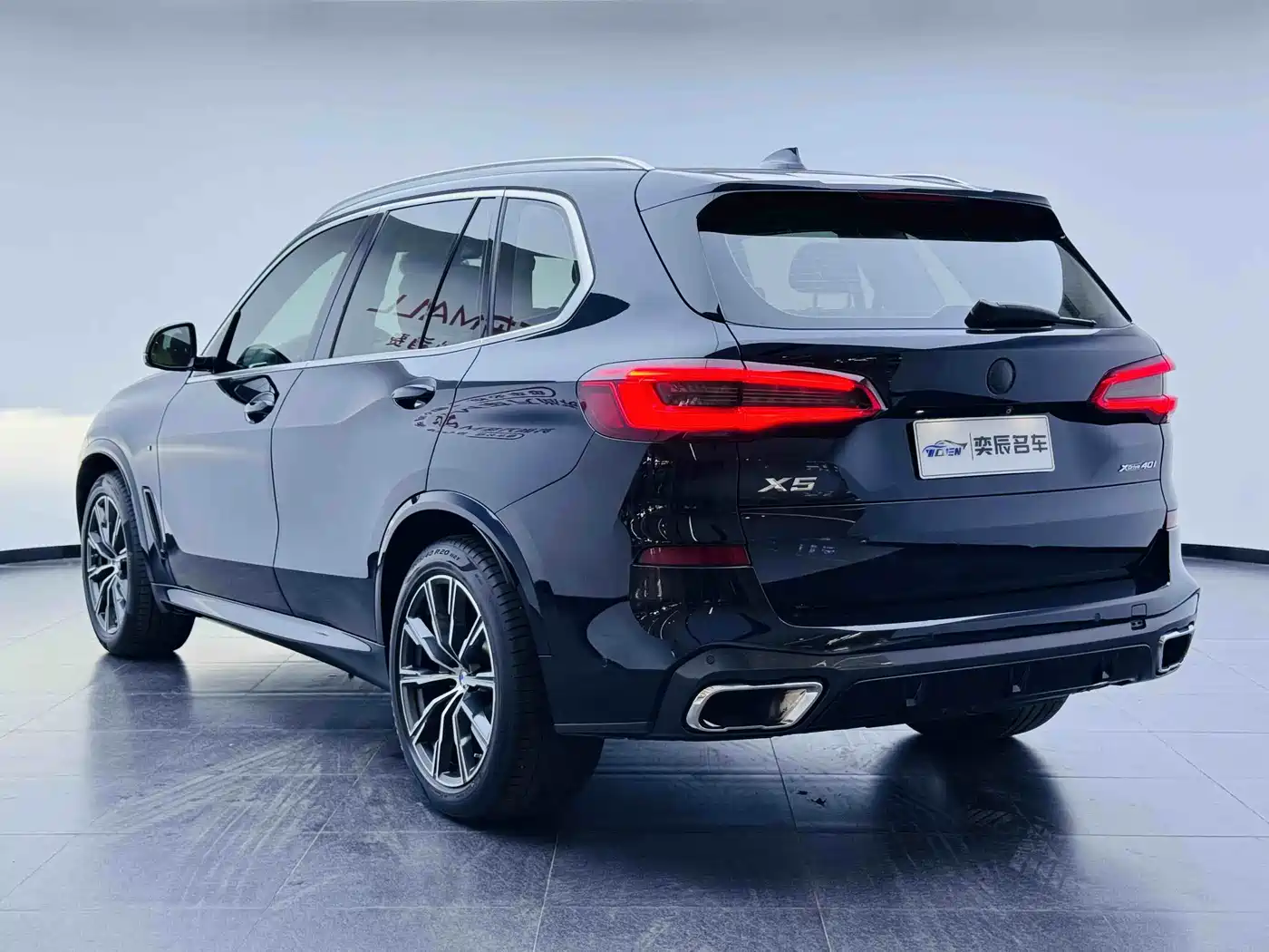 BMW X5 (Import) 2019 xDrive40i M Sport Package фото 5
