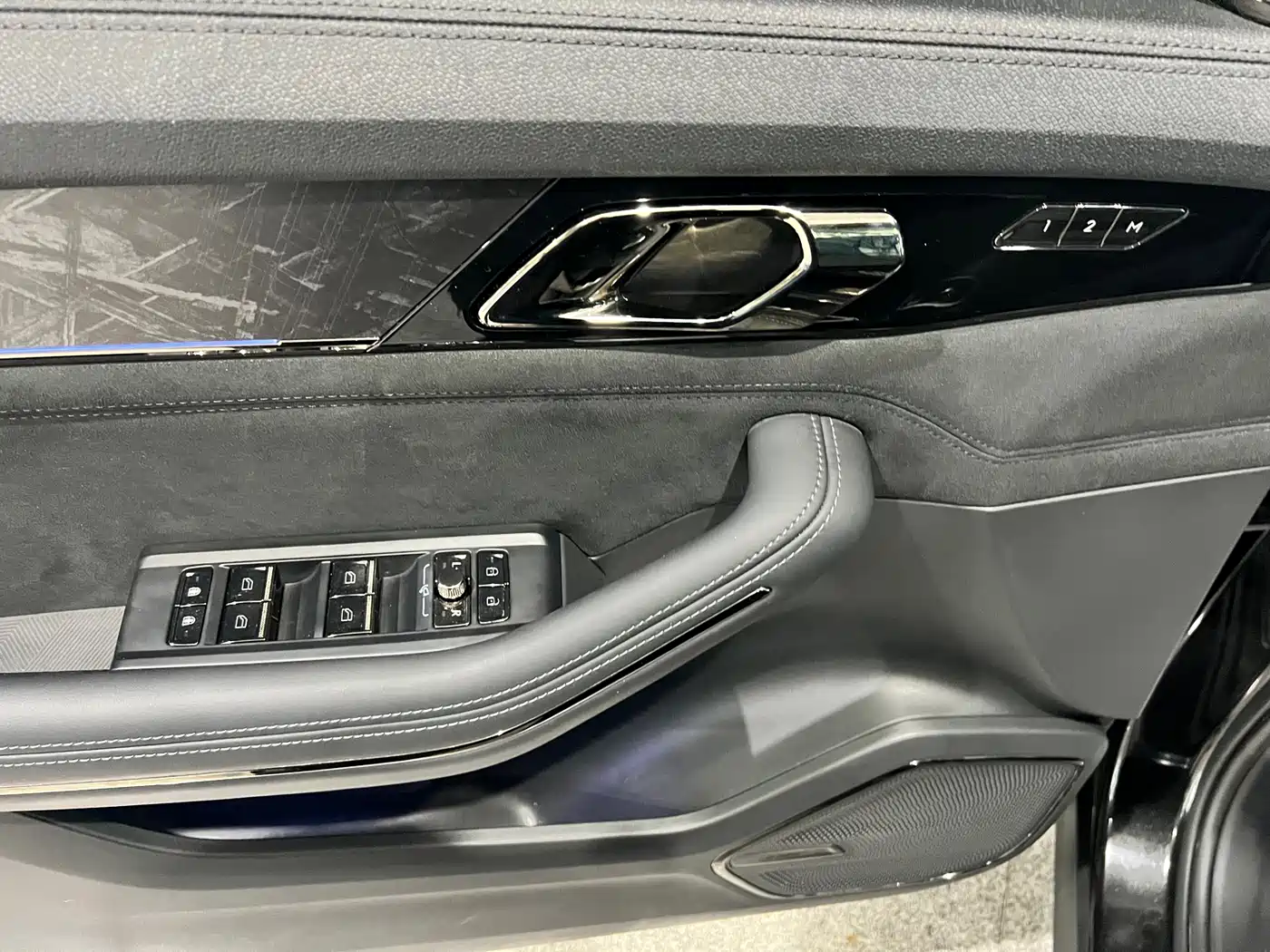 Lynk & Co 09 EM-P 2021 2.0T PHEV Halo 7-Seater фото 18