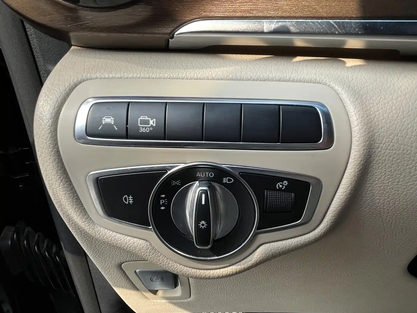 Mercedes-Benz V-Class 2020 V 260 Luxury Edition фото 6