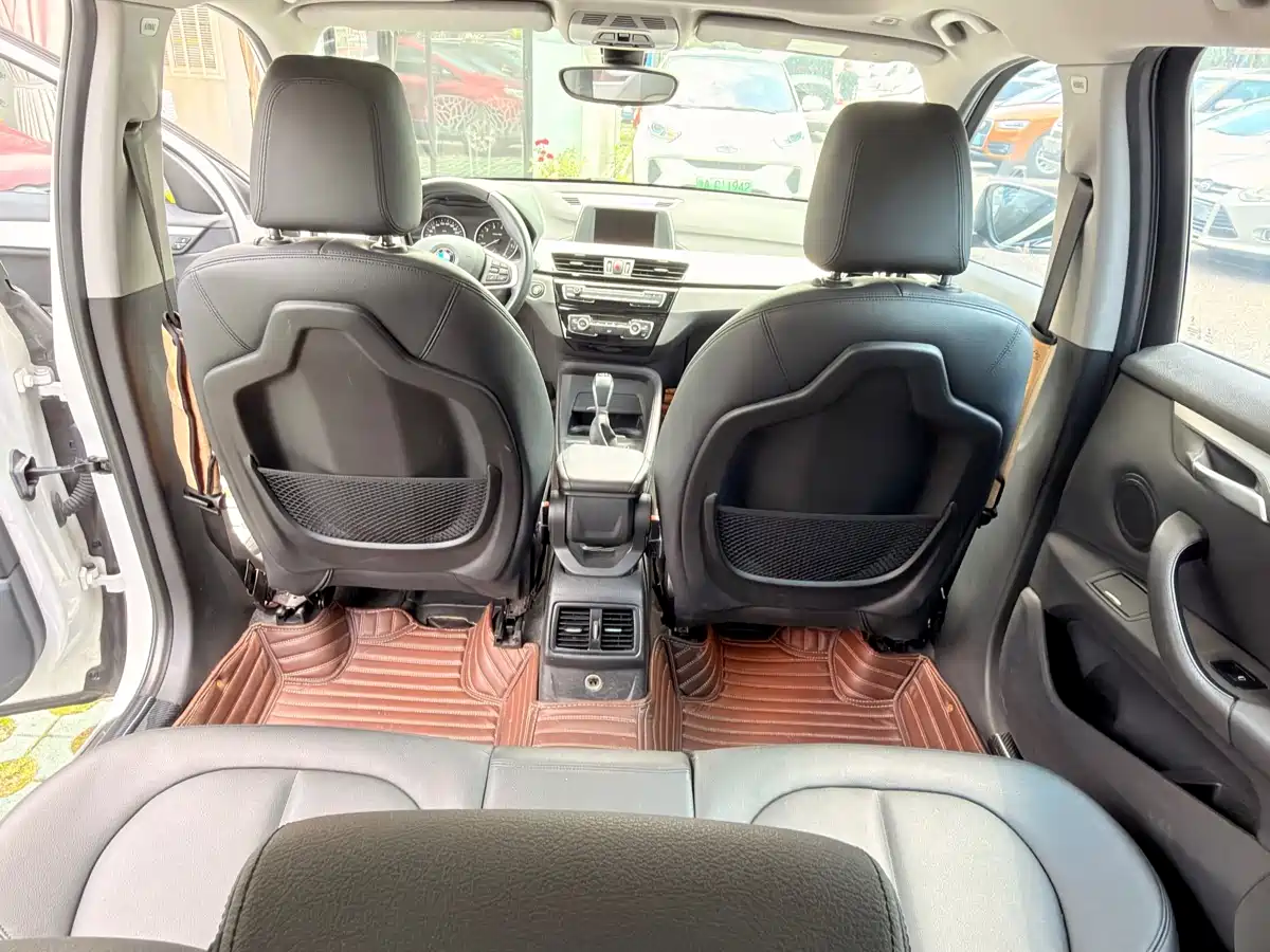 BMW X1 2016 sDrive18Li Fashion Model фото 7