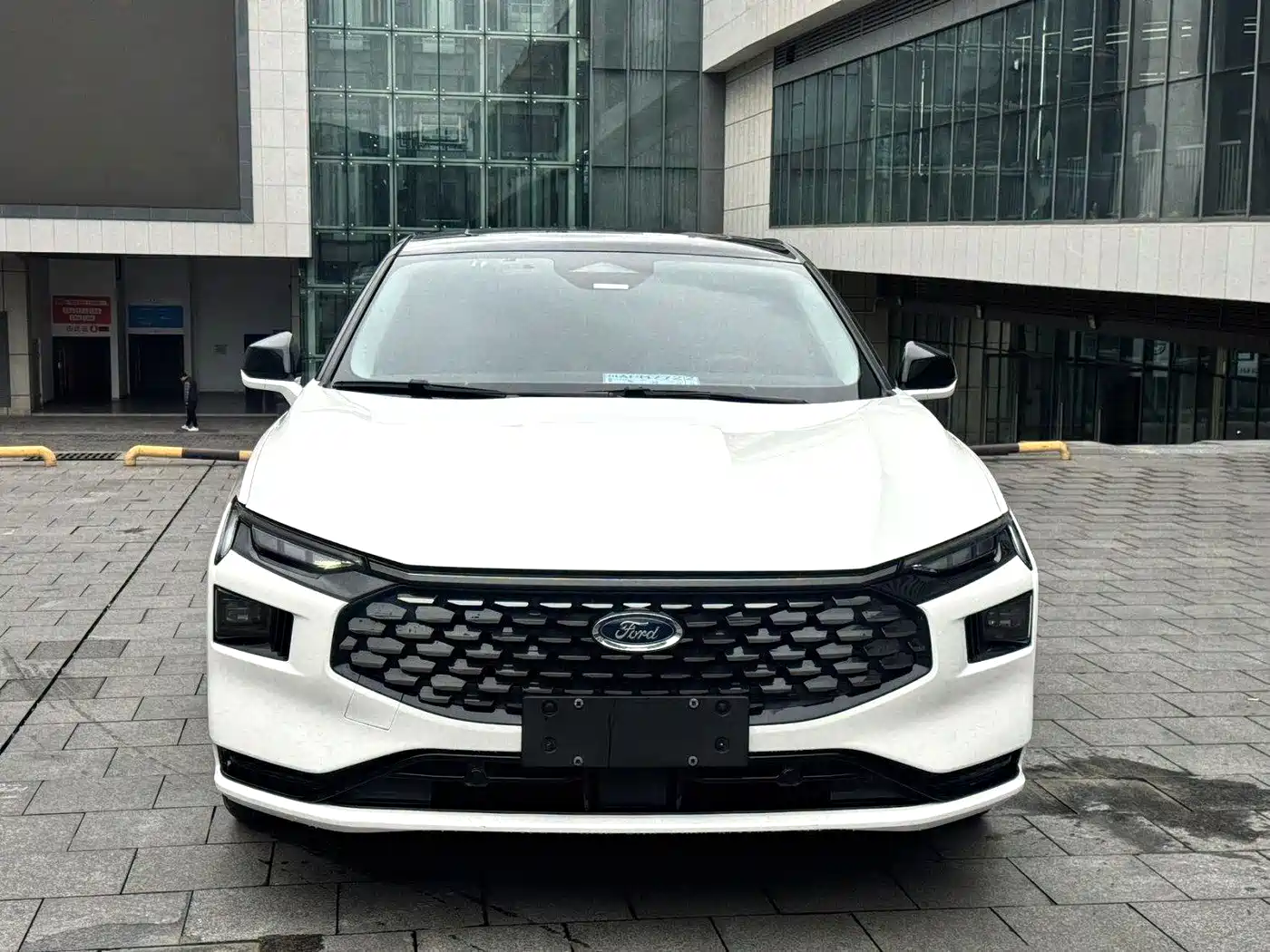FORD MONDEO