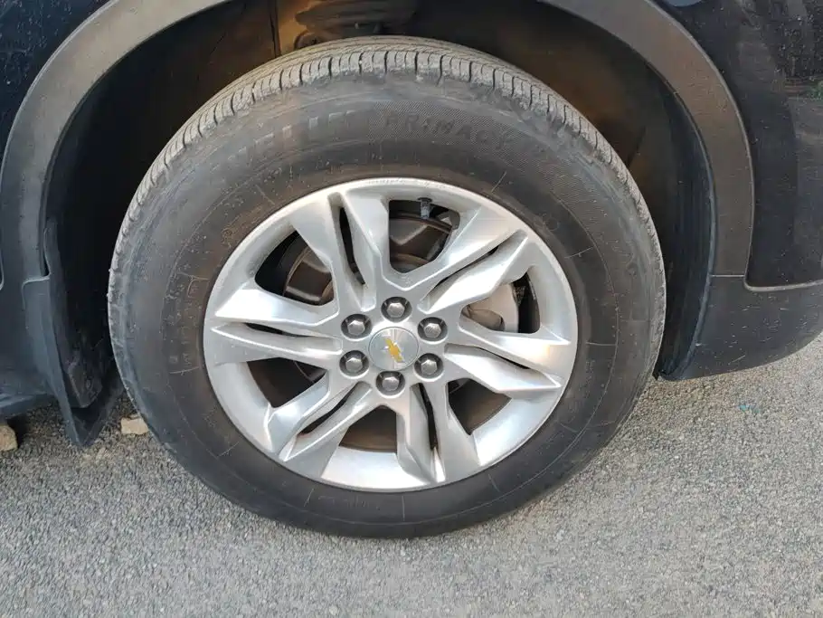 Фото 6 - Chevrolet Trailblazer