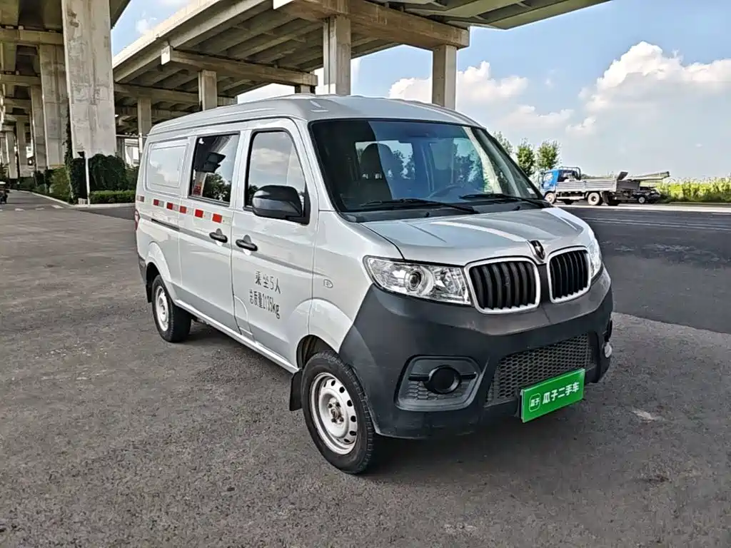 Jinbei Little Sea Lion X30 2024 2023 1.5L Super Comfort Van 2/5 Seats Non-AC SWC15M