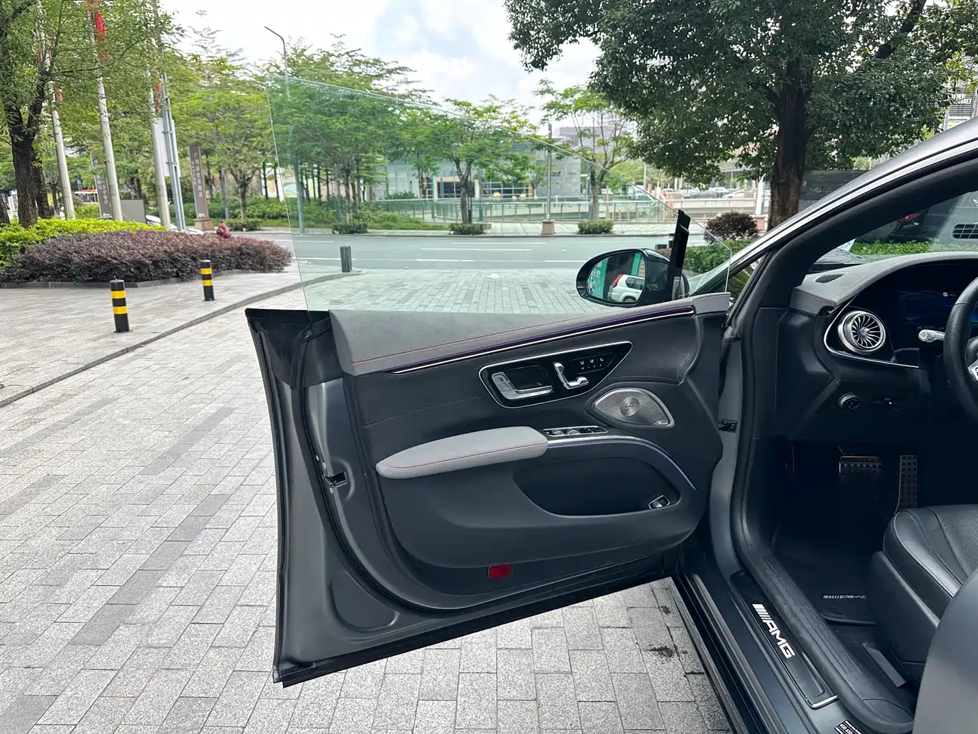 Mercedes-Benz EQS AMG 2023 AMG EQS 53 4MATIC+ фото 11