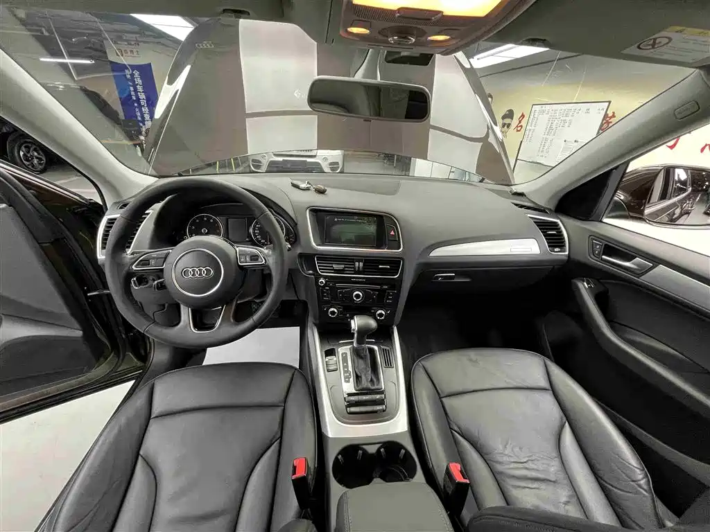Audi Q5 2015 40 TFSI Technology фото 6