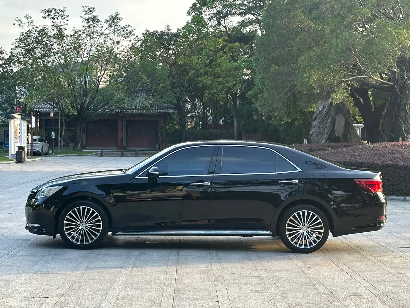 Toyota Crown 2018 2.0T Sport Edition фото 19