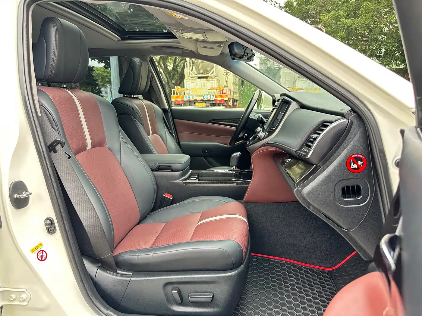Toyota Crown 2017 2.0T Sport Edition фото 6