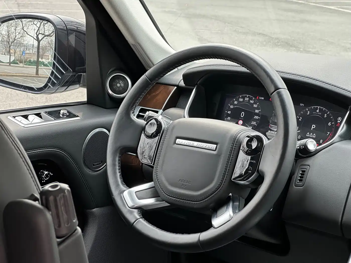 LAND ROVER RANGE ROVER