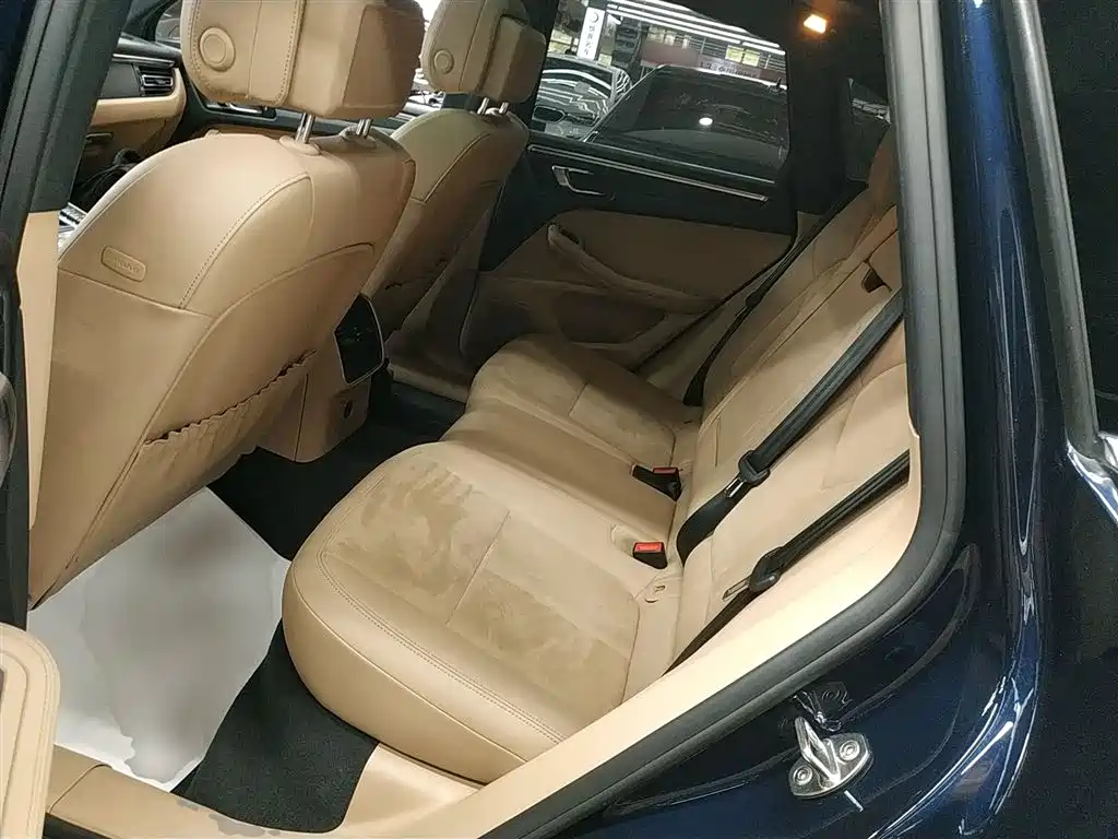 Porsche Macan 2018 Macan 2.0T фото 13