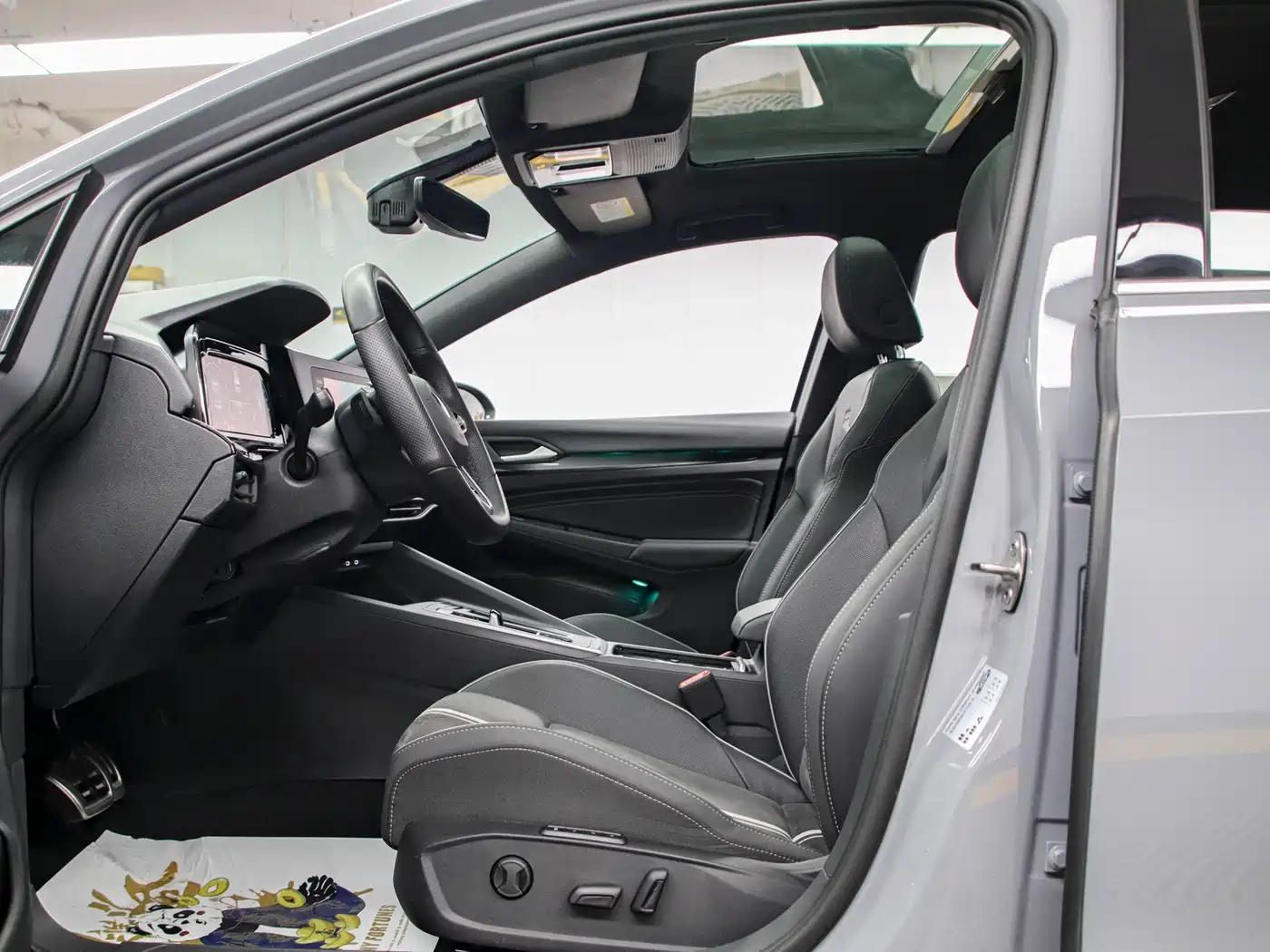 Volkswagen Golf 2021 280TSI DSG R-Line фото 12
