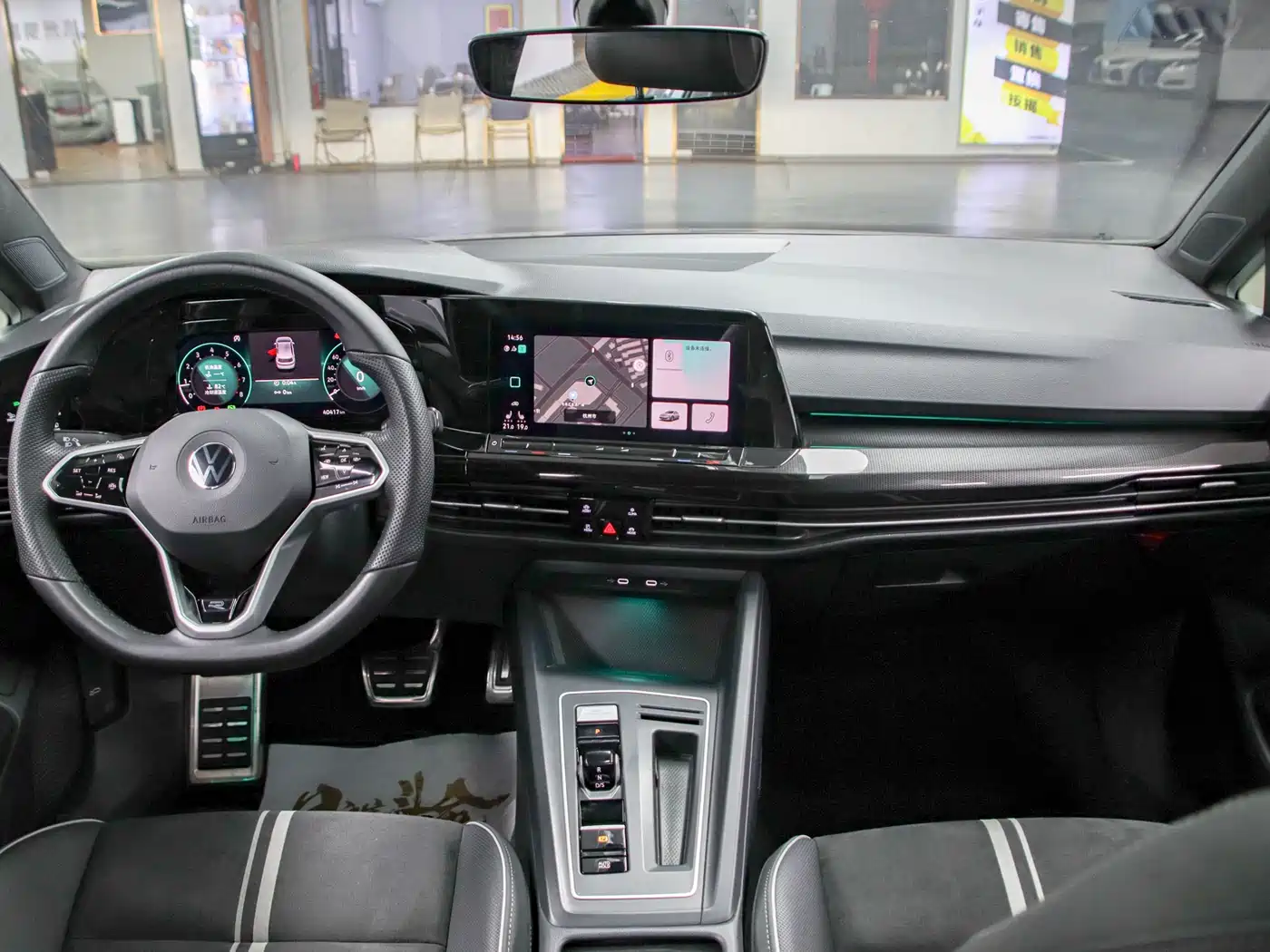 Volkswagen Golf 2021 280TSI DSG R-Line фото 4