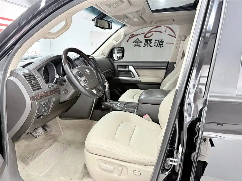 Toyota Land Cruiser 2007 4.7L Automatic GX-R фото 7