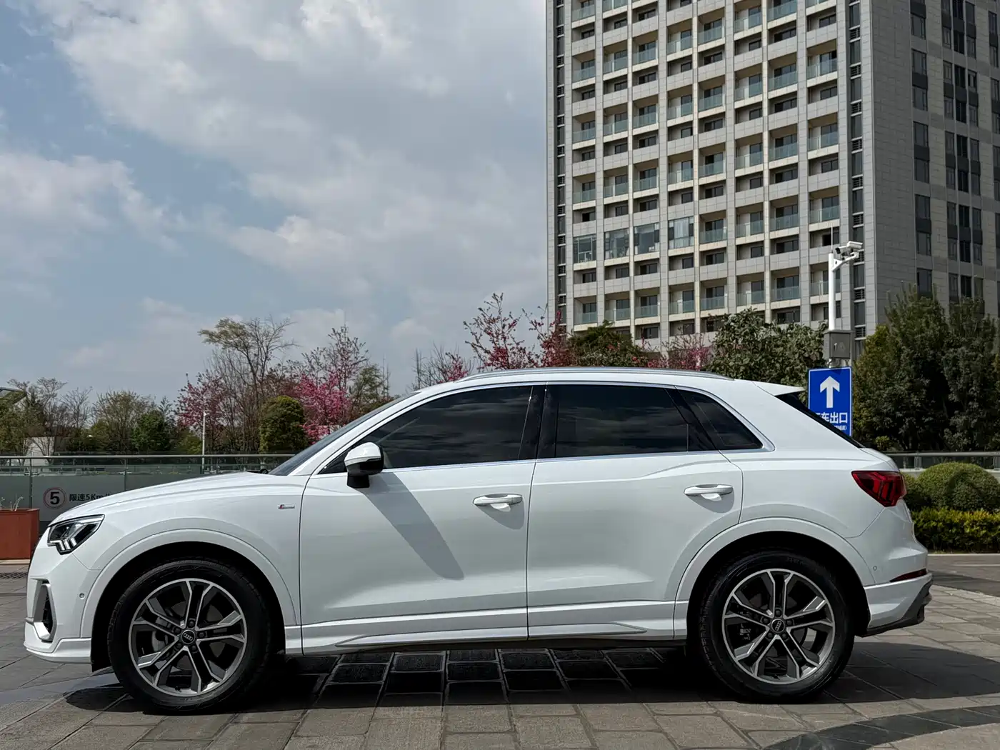 Audi Q3 2022 Model 40 TFSI RS Kit Speed Edition фото 5