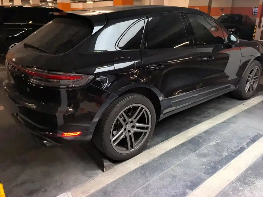 Фото 3 - Porsche Macan