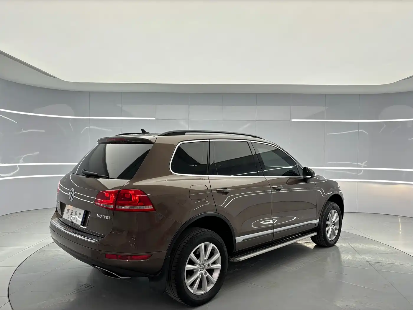 Volkswagen Touareg 2012 R-Line High Spec фото 5