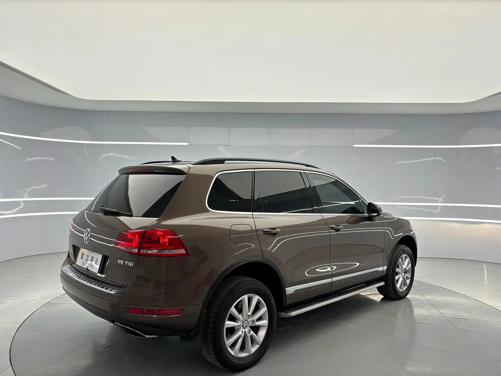 Фото 5 - Volkswagen Touareg