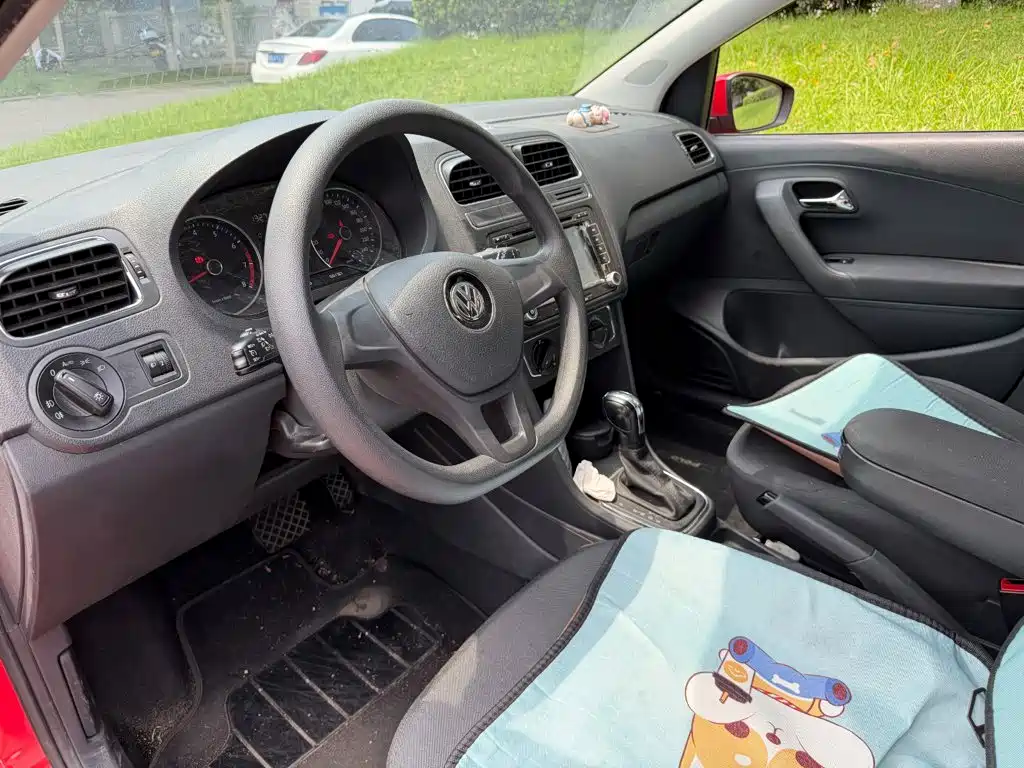 Фото 7 - Volkswagen Polo