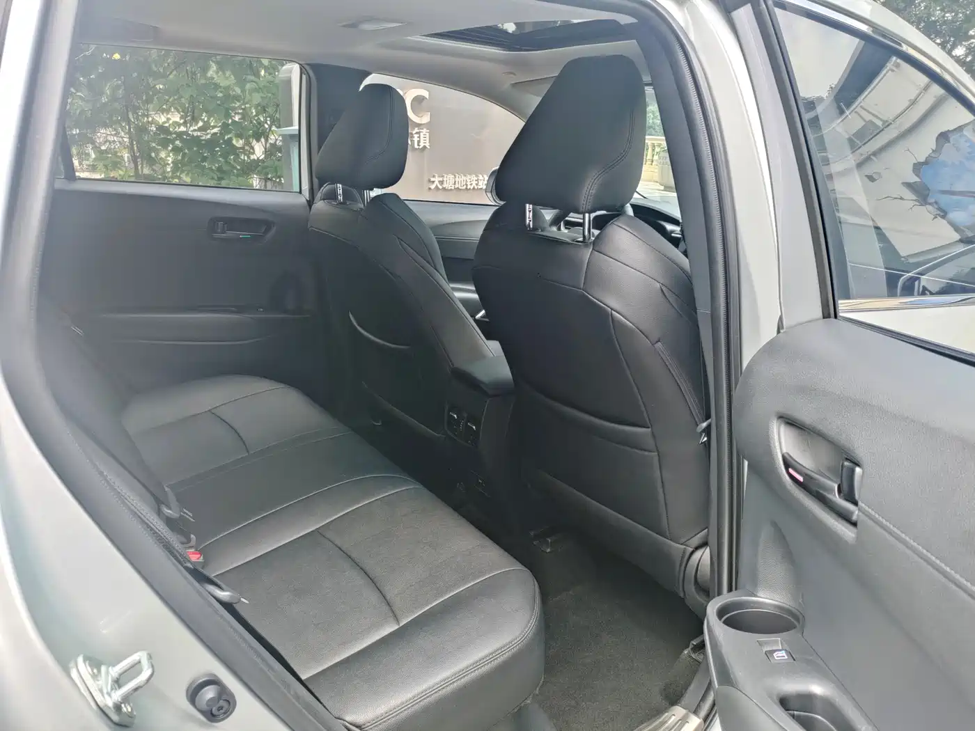 Toyota Frontlander 2023 2.0L Smart Hybrid Dual Engine Leading Edition фото 12