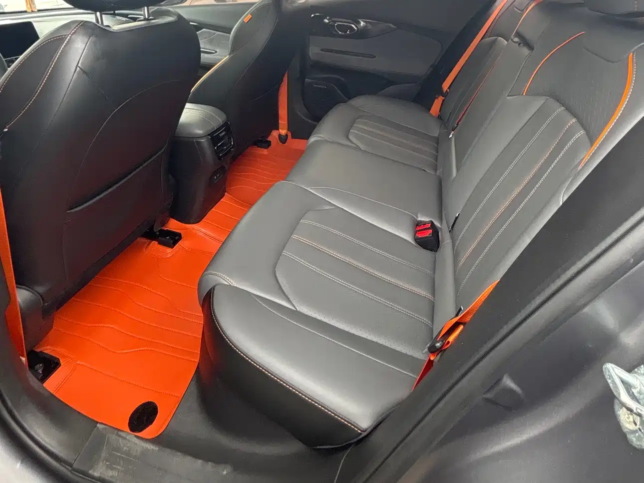GAC Trumpchi Trumpchi Emkoo 2022 270T DCT J16 R-style Track Edition фото 11