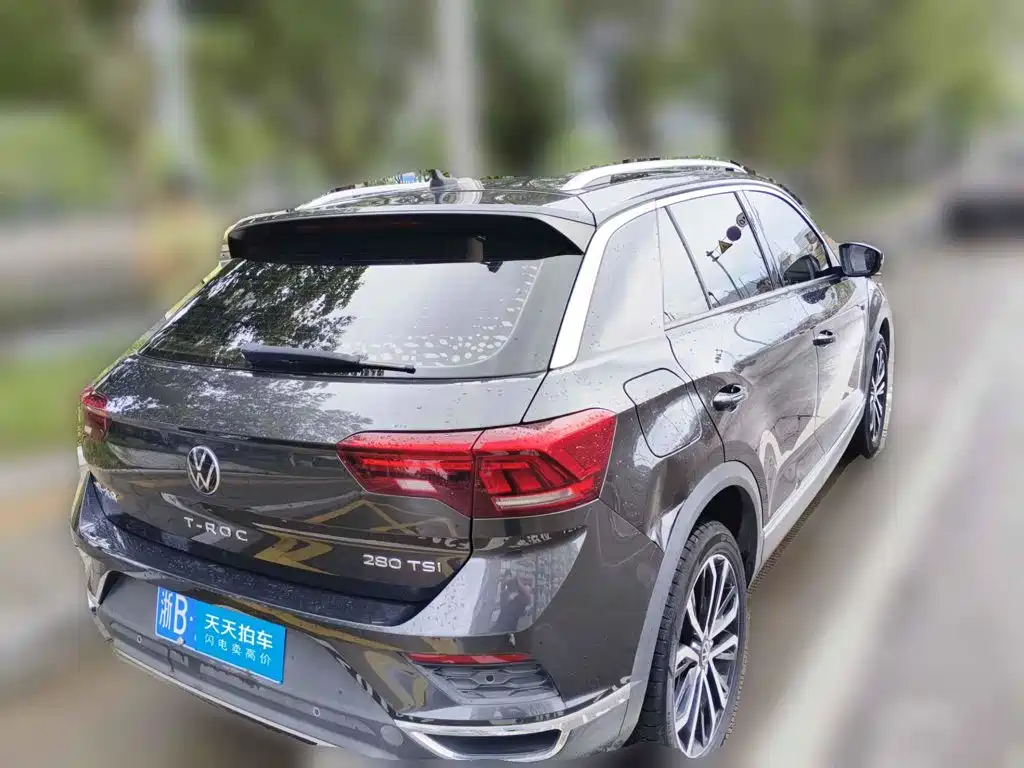 Photo 5 - Volkswagen T-ROC