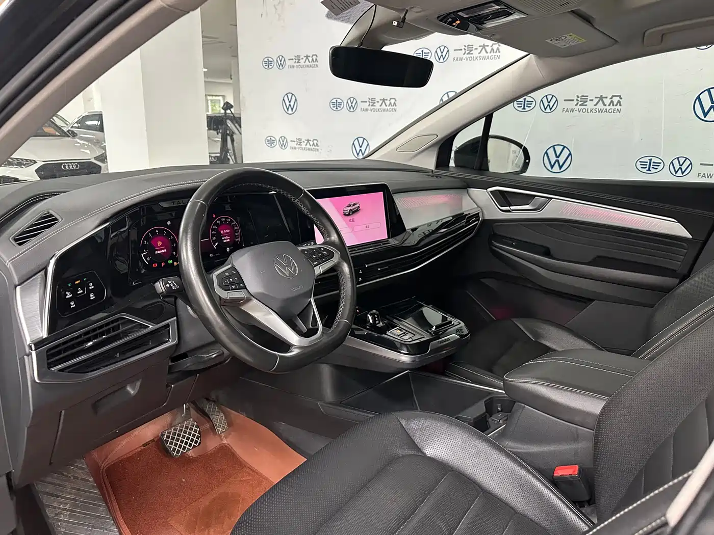 Volkswagen Talagon 2022 380TSI 4WD Luxury Premium Pro Edition 6-seater фото 10