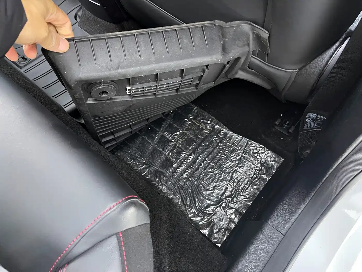 GEELY AUTOMOBILE BINRUI