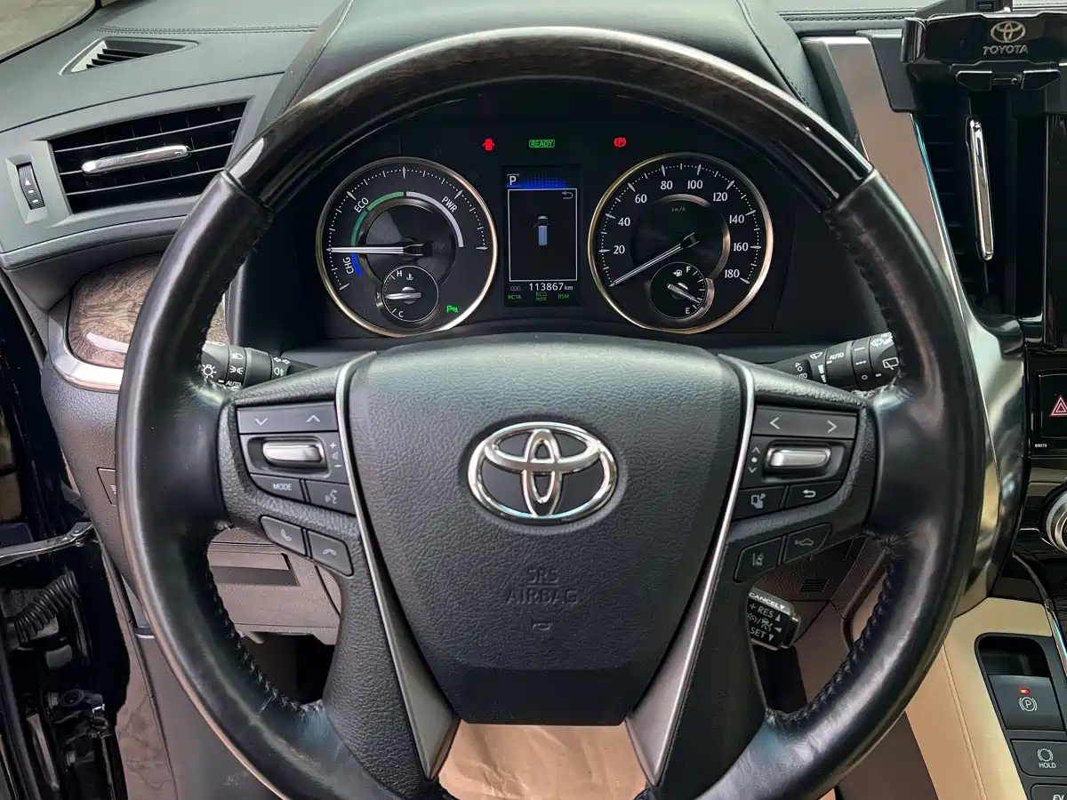 Toyota Alphard 2019 Hybrid 2.5L Premium Edition фото 11