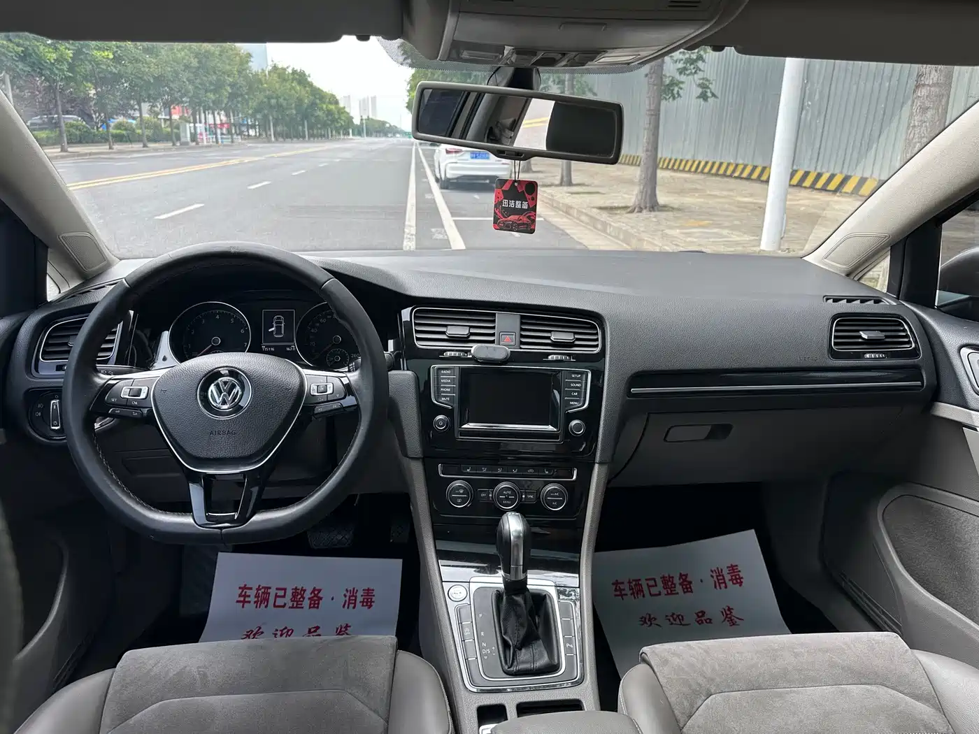 Фото 6 - Volkswagen Golf